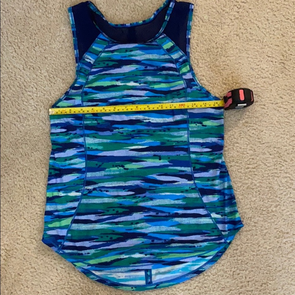 Lululemon top